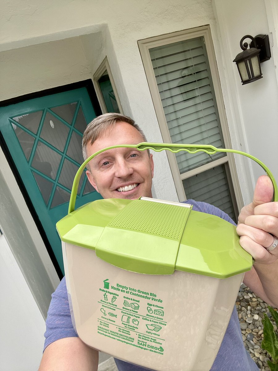 It’s #FoodWasteFriday! Thanks for the new bin <a href="/CityofSanDiego/">City of San Diego</a> and <a href="/CMRaulCampillo/">Councilmember Raul Campillo</a> for getting these out in D7 🥬