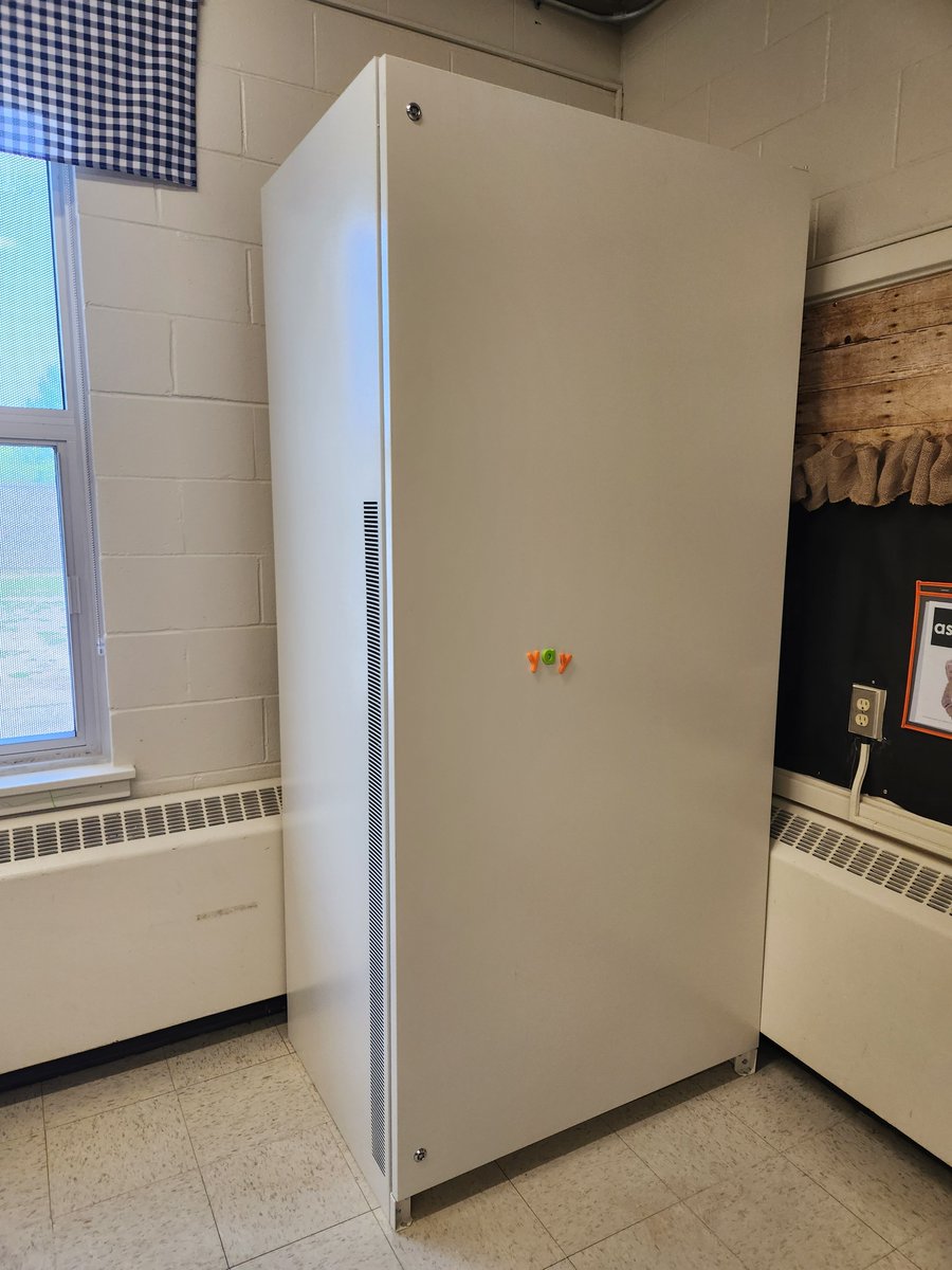 My face when I see the giant new addition to my room 😭
My face when I discover it's MAGNETIC! 😍😍😍
#kinderlife <a href="/TVDSBKinder/">TVDSBKindergarten</a> <a href="/Evelyn/">Evelyn</a>