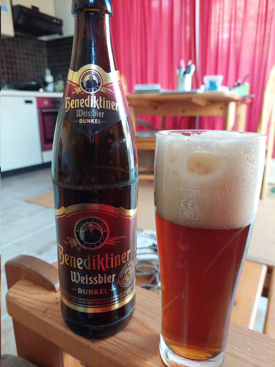 BouwmeesterHb's tweet photo. Zo ! Dat waren weer 13 uurtjes veldwerk voor @AnimalEcol_NIOO op #Vlieland. Tijd voor een biertje, een douche, eten koken en.... de planning maken voor morgen. #workeatsleeprepeat https://t.co/1iBhoUpW9d