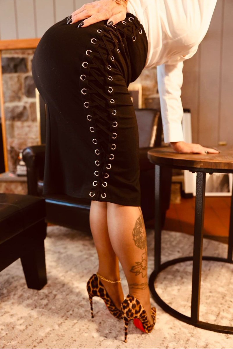 Princessaf1972 on Twitter: "IG princessaf1972v.6 OF princessaf1972 #pantyhose #nylons #stockings