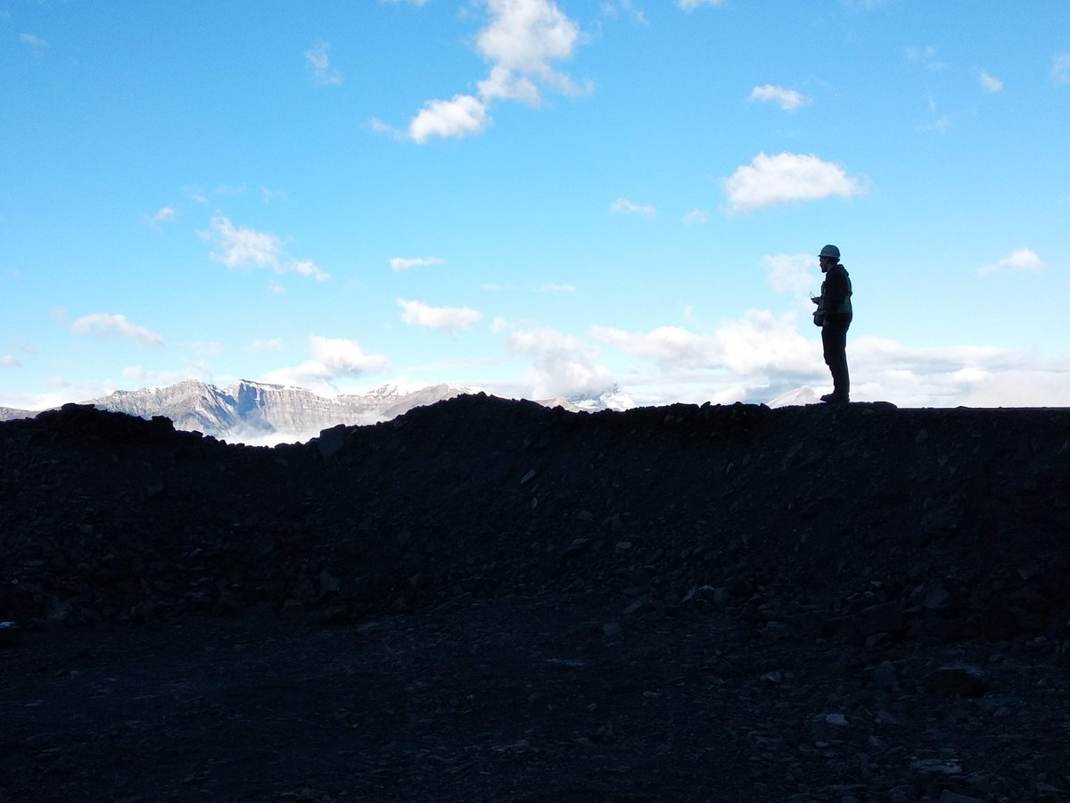 ttrockeng's tweet image. The perfect silhouette of a #rockengineer at #TetraTechRockEngineering The #TetraTech #rockengineering folks are ramping up for a big field season of site investigations, rock slope inspections, construction monitoring &amp;amp; many other #rockmechanics assignments! #LeadingwithScience