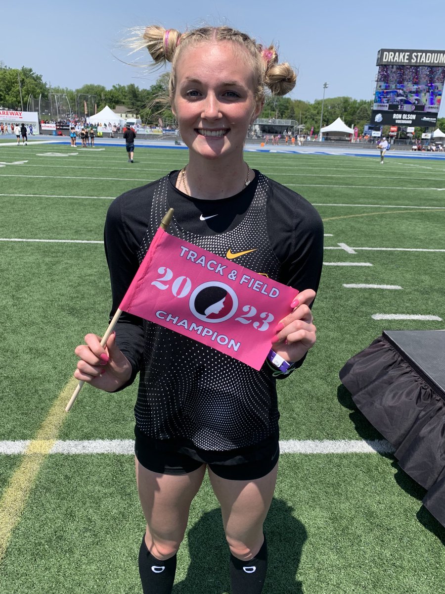 JournalEureka's tweet photo. Midland’s Jaden Gatts wins class 1A state high jump championship clearing the bar at a school record 5-foot, 5-inches.  Congratulations Jaden!! https://t.co/CvKdQw5bZw