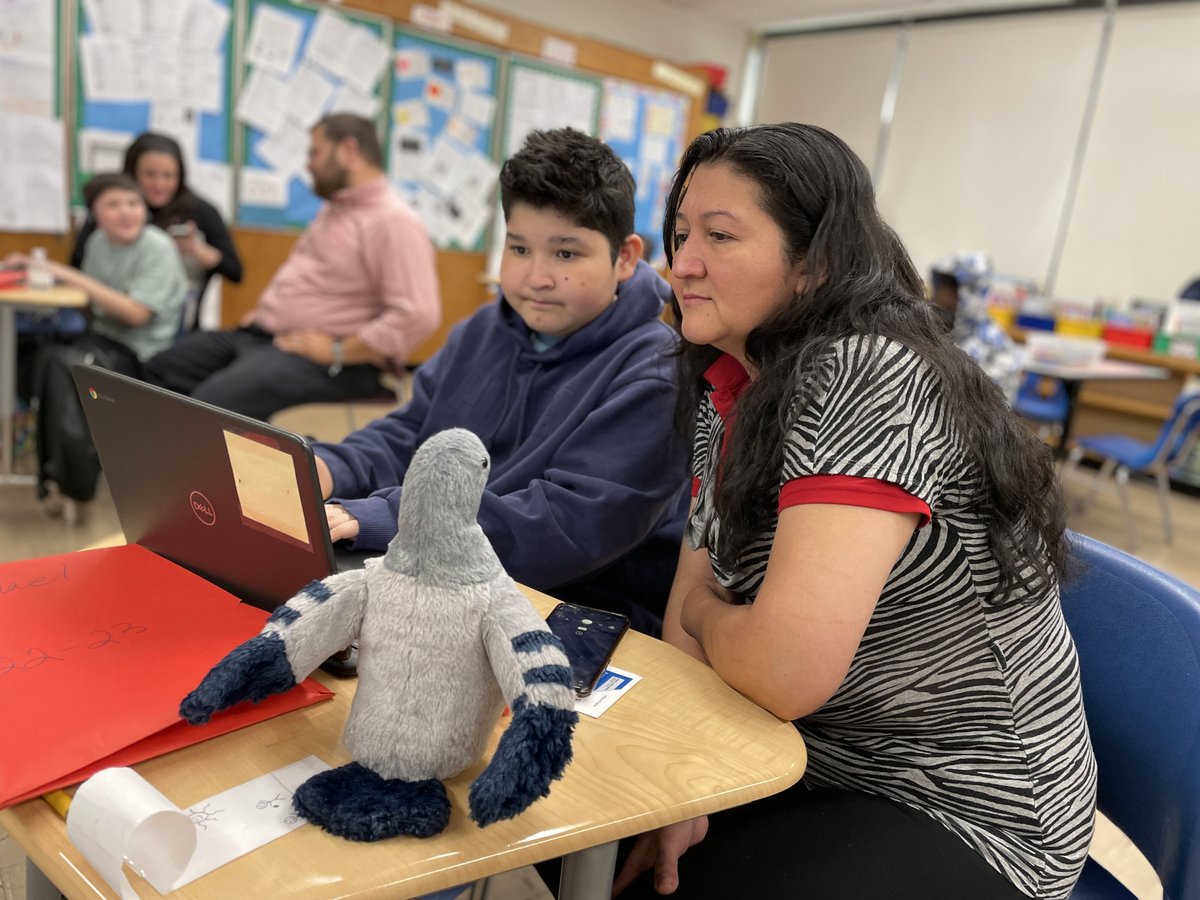rocklandboces's tweet photo. Today was the final session of our #RocklandBOCES Hilltop School #LearningShowcase. Young entrepreneurs shared their business plans, solar system experts displayed 3D models and posters, and Ss demonstrated for guests their favorite research and learning tools. Congrats to all! https://t.co/QAuX9NCLzo