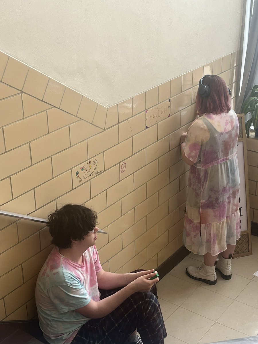 PathwaysWC's tweet photo. Leaving their mark! #PathwaysFamily #WellnessMatters @rockwoodschools https://t.co/TzRGVLba5U