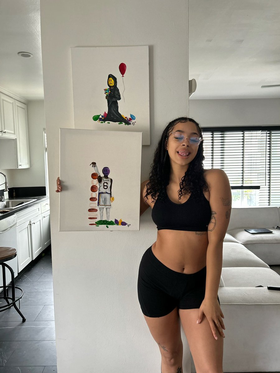 cunstructed's tweet photo. a girl and her art https://t.co/EEta1IoVuh