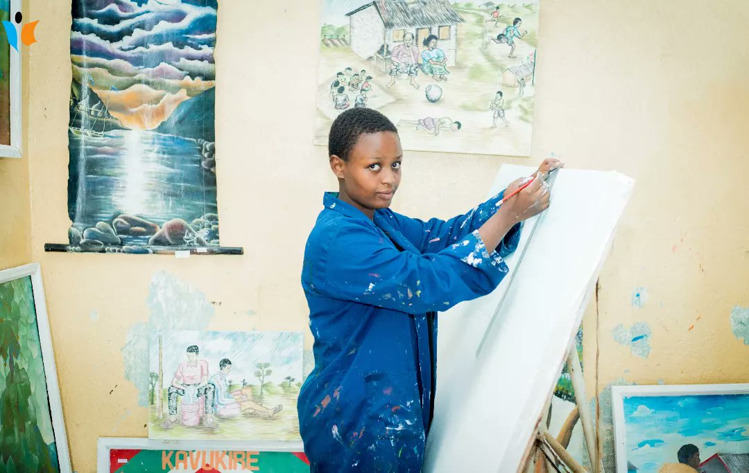 MagazineJimbere's tweet image. 8️⃣ Nimubona Oxana Chania (Oxy art) de @MairieBuja, 19 ans, élève en seconde artistique à l’#ETSA

💪🏾 "Un grand plaisir d’entrer en lice avec les autres…"

🤩 Ses ambitions: promouvoir l’art visuel chez les #femmes

🎨 Meilleurs outils: peinture à eau au style demi-teinte et