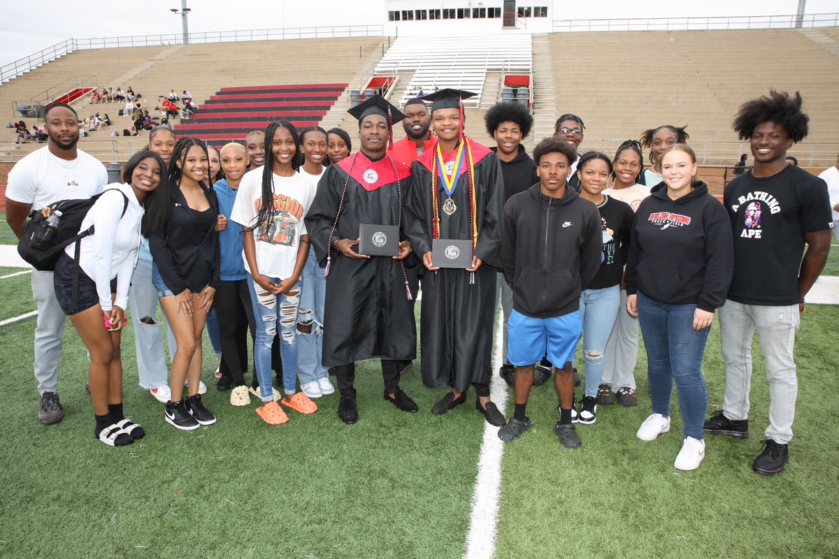 Meezy (@iamcgmartin) on Twitter photo What a way to end off the weekday with a graduation ceremony! Thankful for the coaches, friends, teammates, and many others who I have came across. Will and always will be a bulldog forever. #Bulldoglegend <a href="/GrahamRRashad/">Coach Graham</a> @2911performance What a way to end off the weekday with a graduation ceremony! Thankful for the coaches, friends, teammates, and many others who I have came across. Will and always will be a bulldog forever. #Bulldoglegend <a href="/GrahamRRashad/">Coach Graham</a> @2911performance