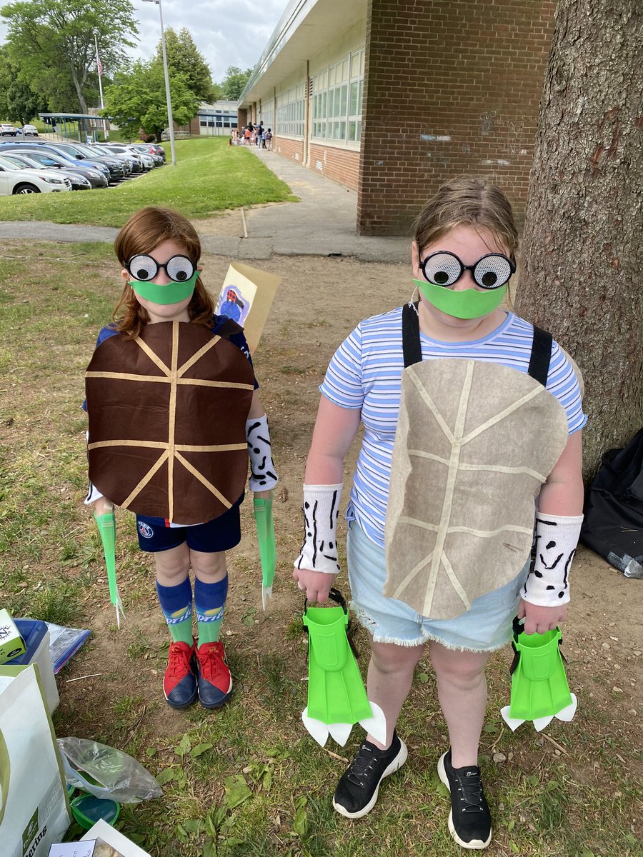 Carey Domena tweet media