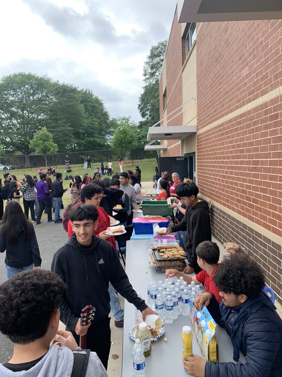 Dean Yoder (@deanyoder3) on Twitter photo Celebrating our students that had triple digit growth in the RI & MI for the year with a cookout to close out the year. <a href="/CobbSchools/">Cobb County Schools</a> @pearsonpilots Celebrating our students that had triple digit growth in the RI & MI for the year with a cookout to close out the year. <a href="/CobbSchools/">Cobb County Schools</a> @pearsonpilots