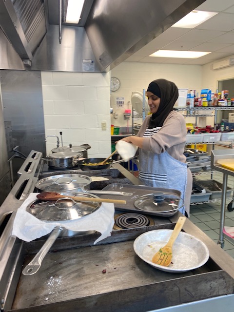 mymetroworks's tweet photo. Enas has started her own culinary business and has been accepted into the Specialized Program in Cooking Entrepreneurship (SPCIE). This program is for under-represented Nova Scotian women. The pictures below are of Enas working in a kitchen at Nova Scotia Community College (NSCC) https://t.co/YhxYUMYgrD