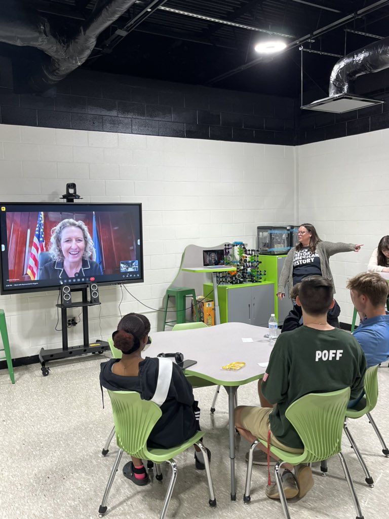 Gbhwildcats's tweet photo. Ms. Downs’ #Government class had a very special guest today in our new #collaborationlab! Thank you @RepJenKiggans for the conversation. @cpschoolsva https://t.co/rcfaMWzQLU