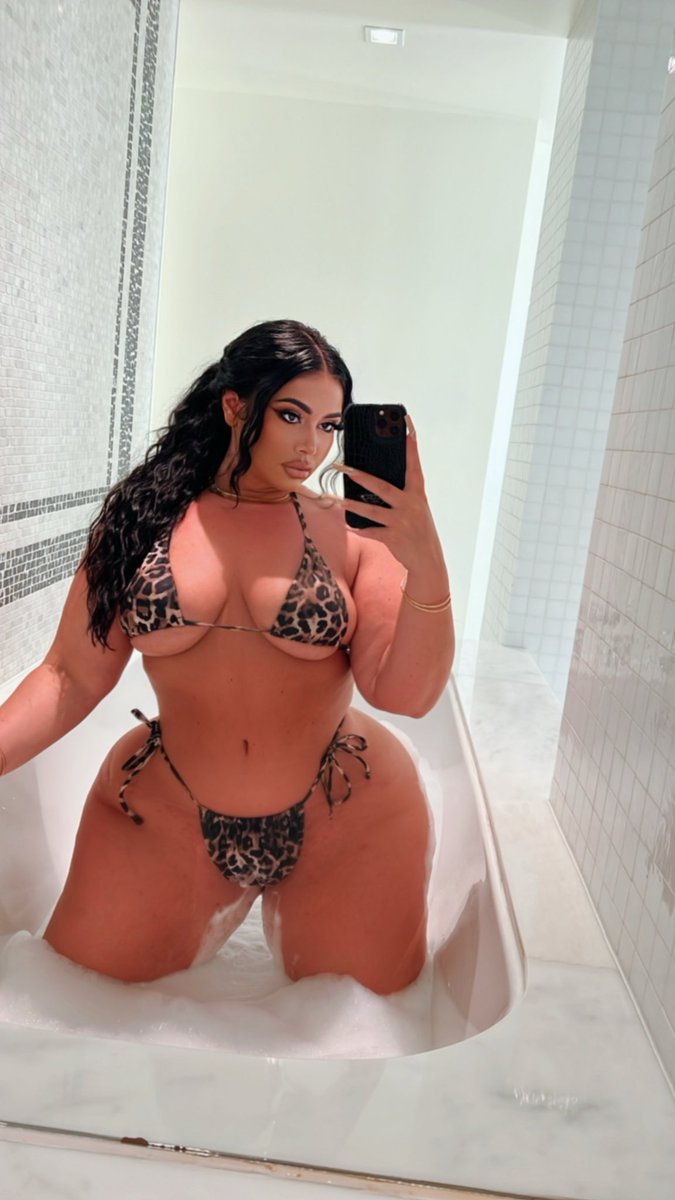 SAMMYY02K on Twitter: "Come see what I did in the tub https://onlyfans.com/sammyy02kvip"