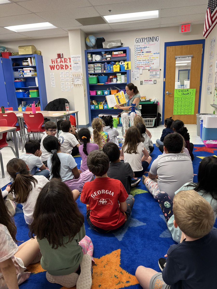 MissBokum's tweet photo. We ♥️ Mystery Readers!! This weeks #MysteryReaderFriday was David's mom!!! She sang the book Pete and His White Shoes! https://t.co/vuWxyyWhyB