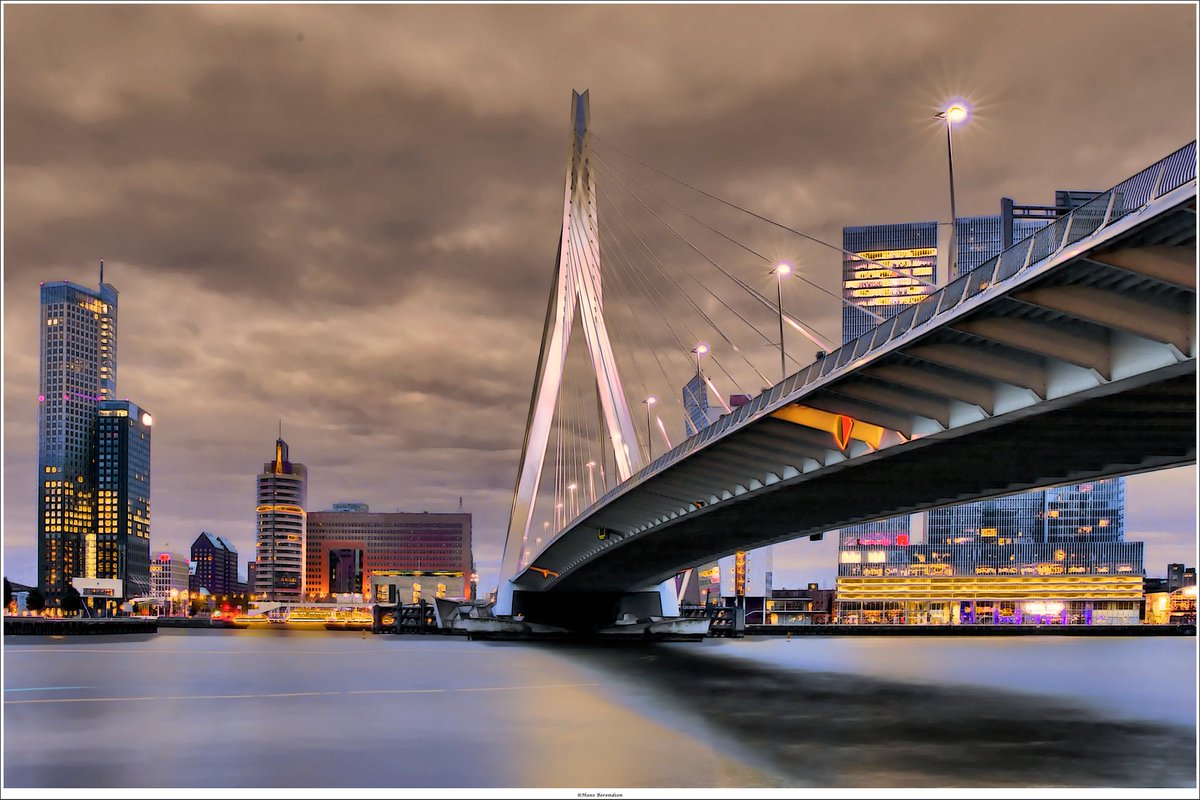 @admired_art @engagecore This is a HDR composite from 3 long exposure night shots of the Erasmusbridge, Rotterdam NL
Hope you enjoy it 🙂

#longexposure #NightPhotography #erasmusbrug #erasmusbridge #Rotterdam #nederland #HDR