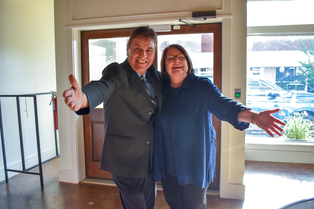 ASUBeebe's tweet image. Last night, we hosted the Heart of a Vanguard donor recognition banquet at the Robbins Sanford Grand Hall in Searcy. We gathered to extend our gratitude to our donors who made a significant impact in 2022. View our Flickr: bit.ly/3MmOM5L 
#ASUBeebe #DonorRecognition