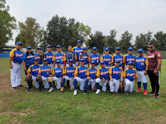 #PreMundialU12 ⚾️
Nuestros chamos #Vinotinto 🇻🇪 de Beisbol Sub12 debutaron con importante triunfo sobre su similar de 🇵🇷
Final:
🇵🇷 11-21 🇻🇪
Mañana 🇻🇪 se enfrentará a 🇺🇸
#VamosVenezuela #SiSePuede