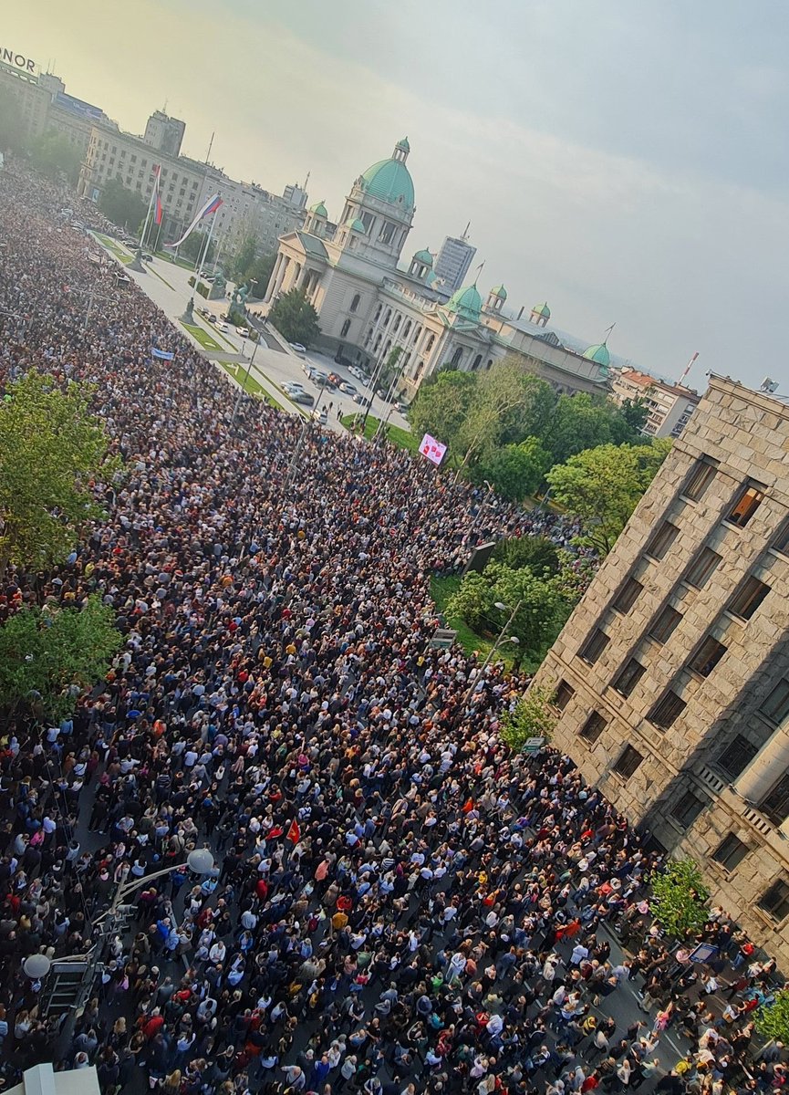 poslednjilet's tweet photo. Jesam rekla da će danas biti sunčano ☀️ https://t.co/qboN2lDqlB