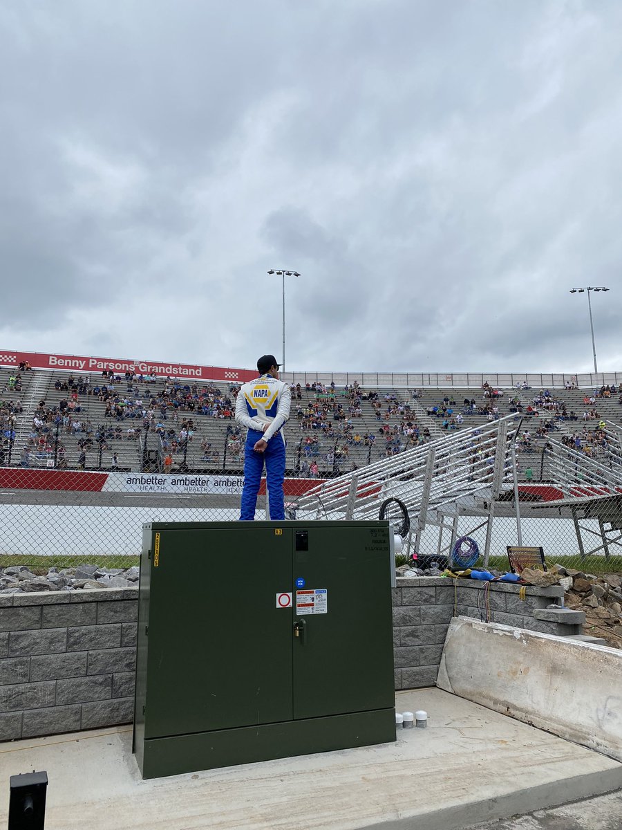 Jeff Gluck tweet media