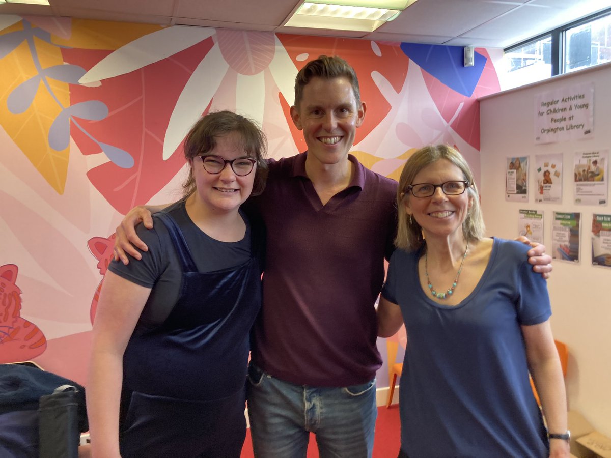 BromLibraries's tweet photo. #OrpingtonLiteraryFestival: Day 5 at #OrpingtonLibrary. Students from 5 secondary schools enjoyed hearing @joseph_elliott explain his inspiration for writing #TheGoodHawk trilogy, fun quiz questions & more! Thanks so much Joseph! @Orpington1st @LBofBromley @Better_UK https://t.co/i0GILA5EJo