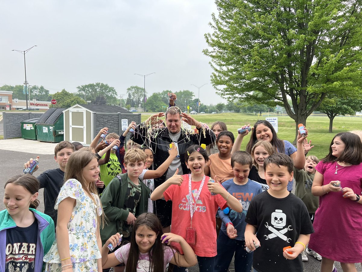 Mrs. Geisler tweet media