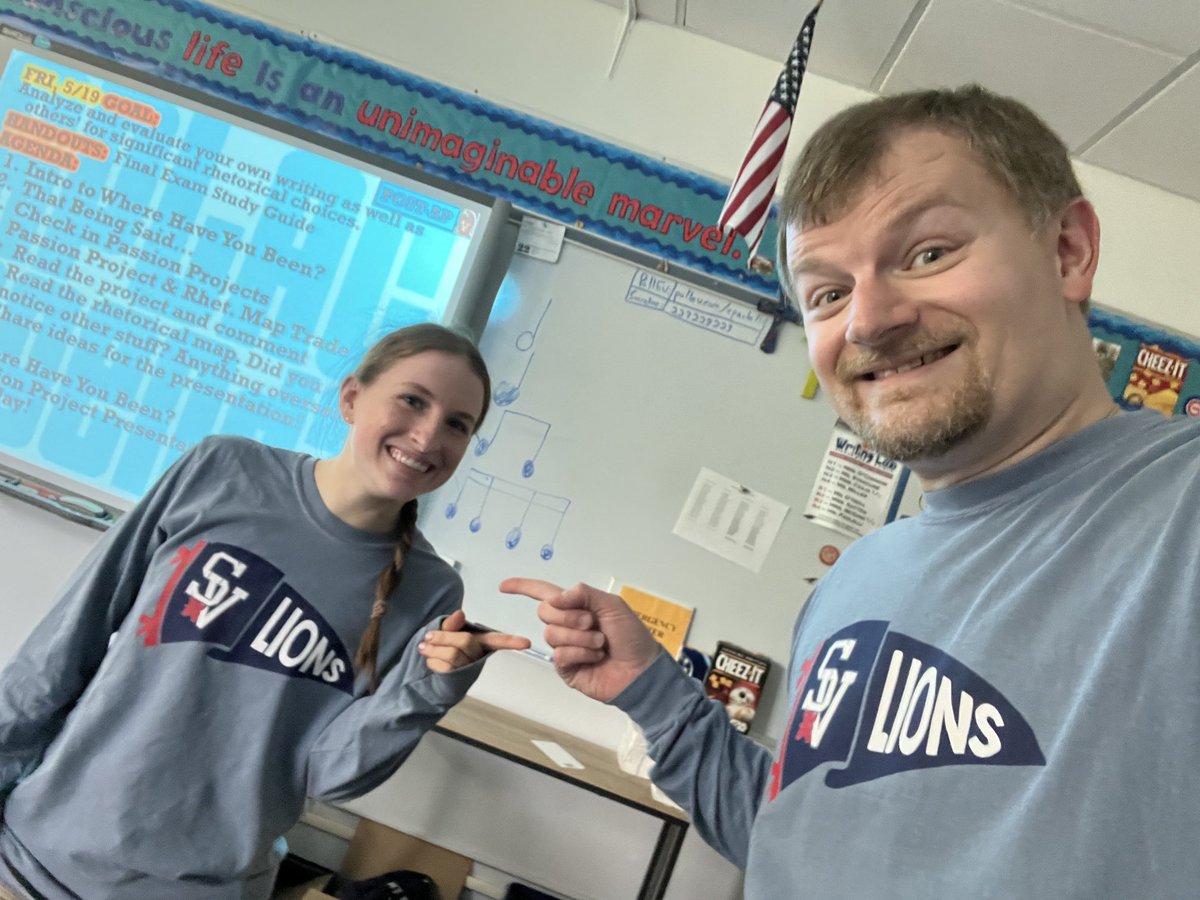 ViatorMisterP's tweet photo. Katie and I are both proud McKenna Marketplace patrons! #APLAC #PostAPTestLife #WeActuallyDidDoImportantStuffToday https://t.co/rFz6fLsmA1