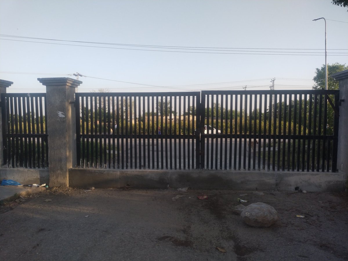jalal_dummar's tweet photo. @DrNiazAhmadSI sir humbly requesting to open up this gate because we have to go to #QASMS and football ground through this route...we would be deeply beholden for your majesty and munificence @reg_qau @rajaqaiserahmed @QAU_Official https://t.co/HNdYeGlZWY