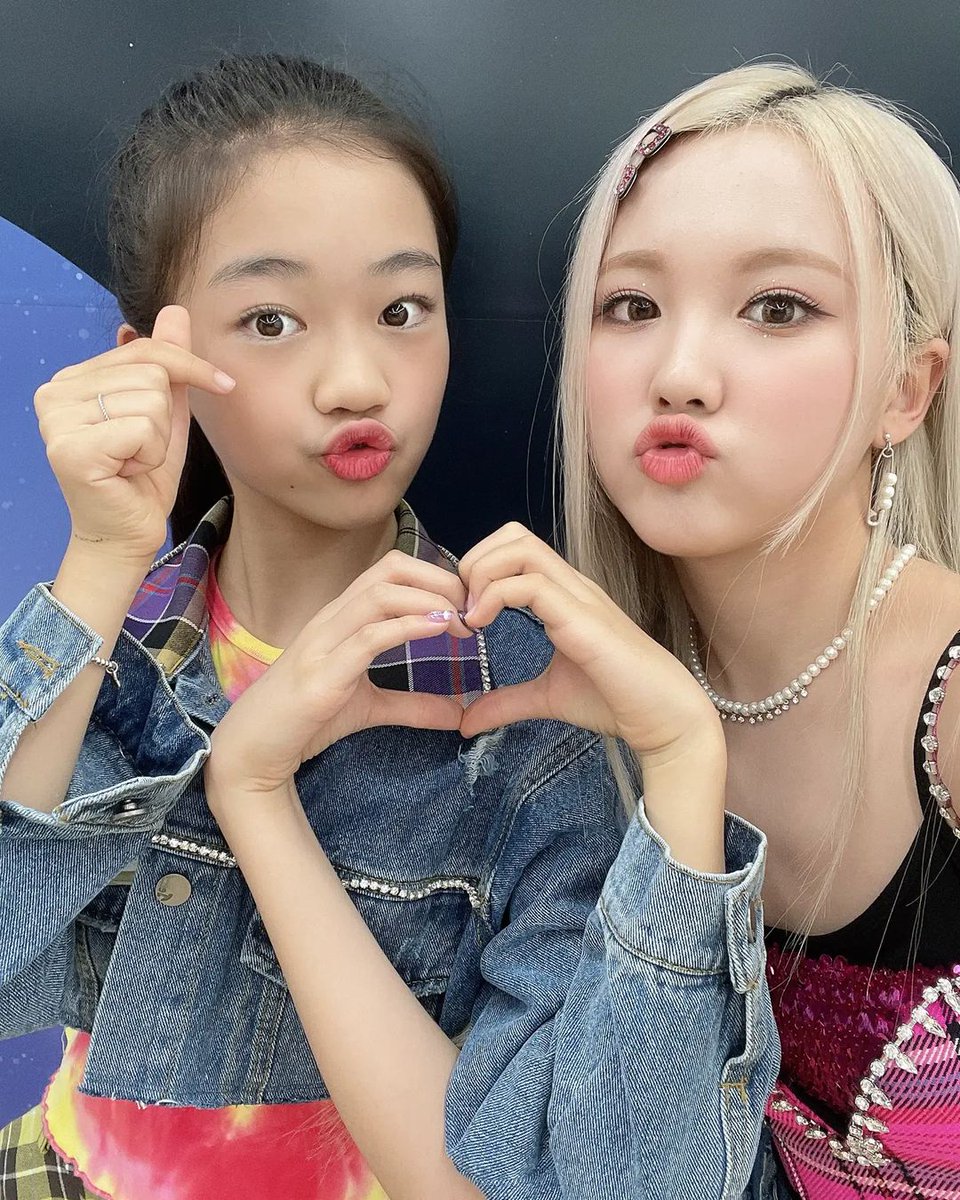 picshaeun's tweet photo. Haeun with #TRI_BE members

#HAEUN #NAHAEUN #SMNGG #SMTrainee #SONGSUN #KELLY #JINHA #HYUNBIN #JIA #SOEUN  #MIRE https://t.co/2BbvwOnP4U