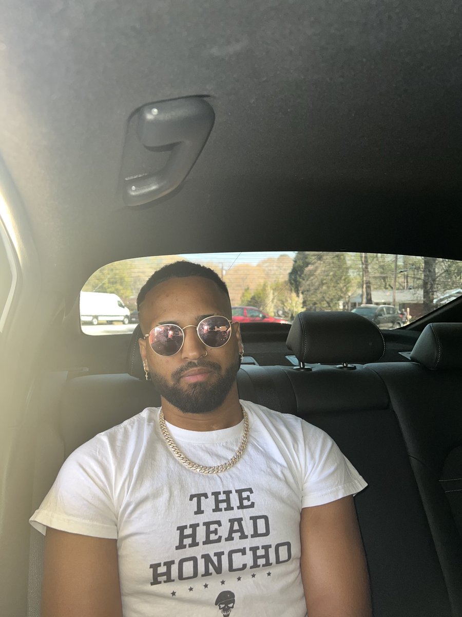 cesareign's tweet photo. Everyday you have a choice. You can continue down the same old road you’re on, or you can be heroic and go down an epic one. It’s better to live one day as a lion than 100 years as a sheep. Is that Understood !? https://t.co/4ABVgxEZ51
