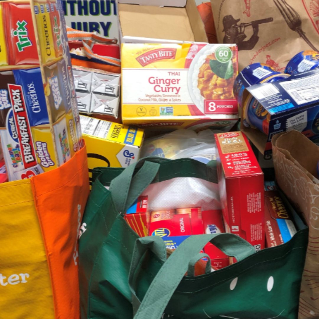 Food drives form the foundation for all that the Food Shuttle provides to our neighbors. Now is the perfect time to hold a food drive to collect items to donate to our community. Need help getting started? Visit FoodShuttle.org/Donate-Foodtod…. #feedteachgrow #fooddrive #community