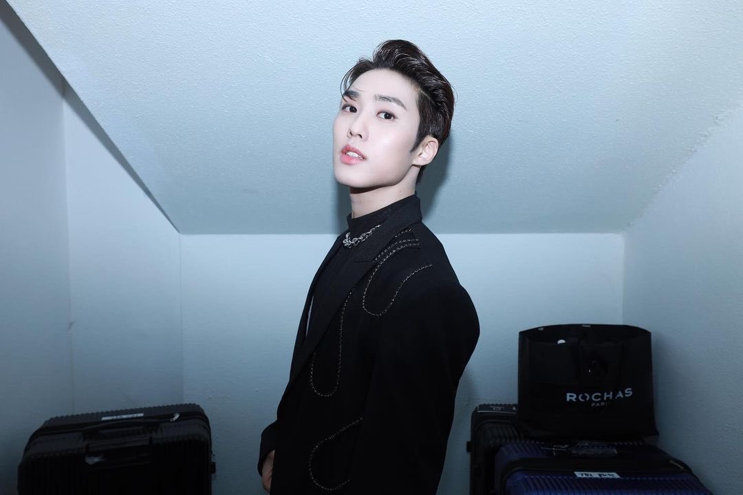 theboyzfolder's tweet photo. [📸 051923] official_theboyz ig update! JACOB 

Zeneration 🔥🔥🔥 https://t.co/7iHaZFxWJq