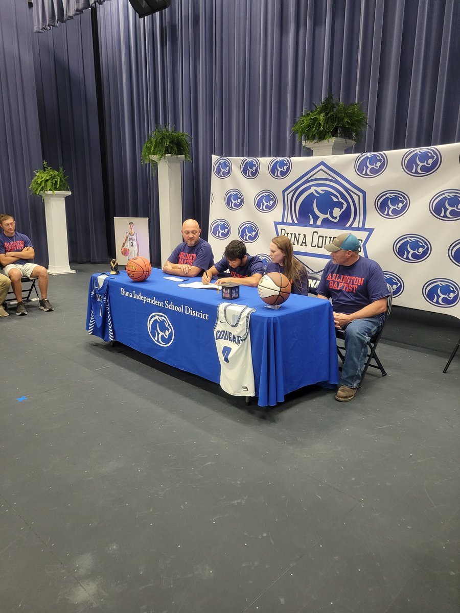 bunahsathletics's tweet photo. Cougar Nation is unbelievably proud of Garrison Connell who signed today with Arlington Baptist University to play Basketball!
#CougarNationLetsRide
@Buna_ISD @DrTiffanySpicer @AshlyElamSports @Buna_HS @ConnellGarrison https://t.co/ss2wS5cUbh