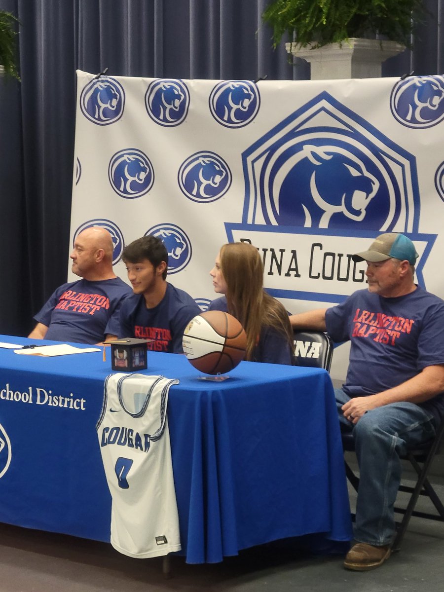 bunahsathletics's tweet photo. Cougar Nation is unbelievably proud of Garrison Connell who signed today with Arlington Baptist University to play Basketball!
#CougarNationLetsRide
@Buna_ISD @DrTiffanySpicer @AshlyElamSports @Buna_HS @ConnellGarrison https://t.co/ss2wS5cUbh