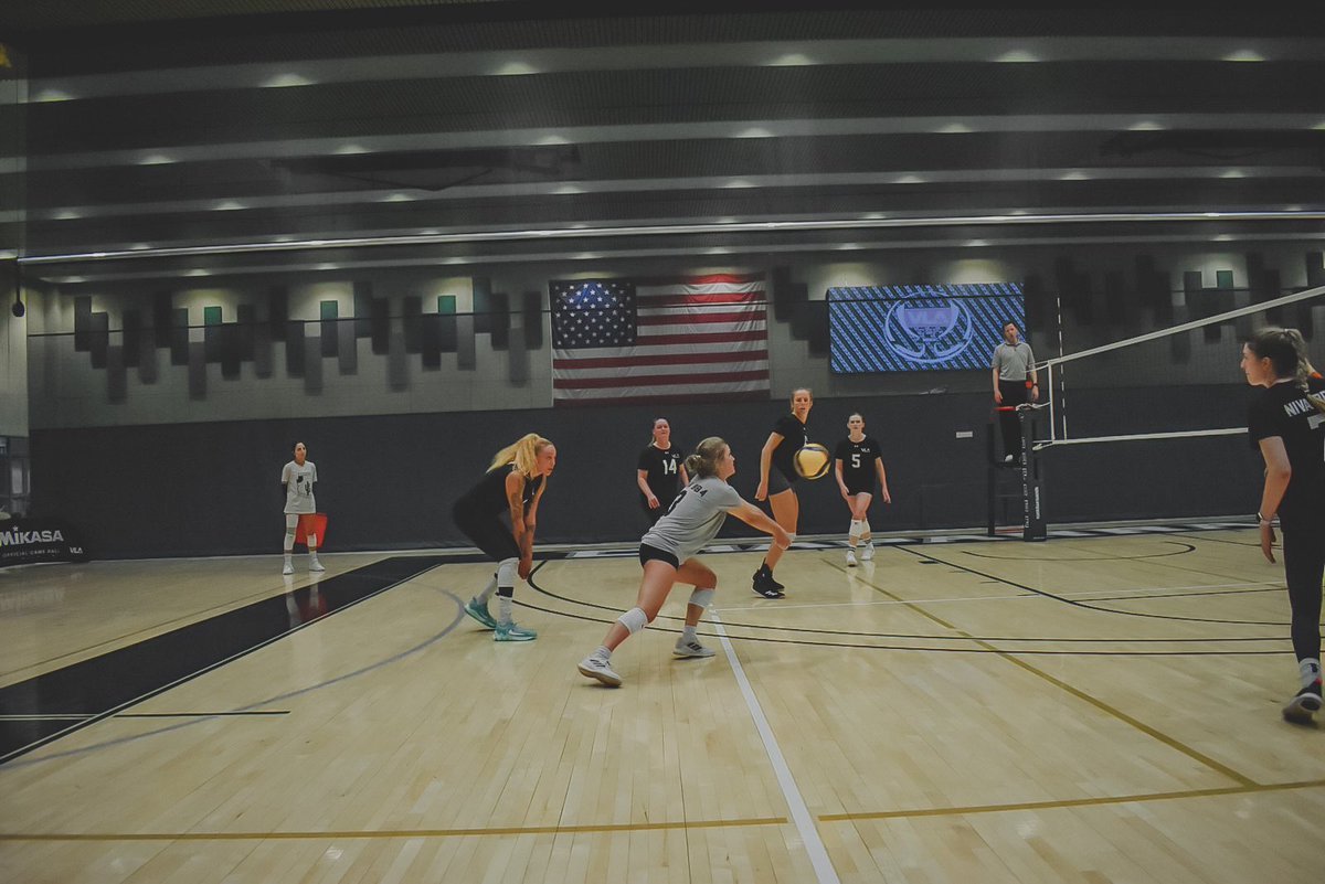 congrats to Rachel Hickey for competing in the first ever women’s professional volleyball for VLA! 🤩 

#WeLead | #JagNation