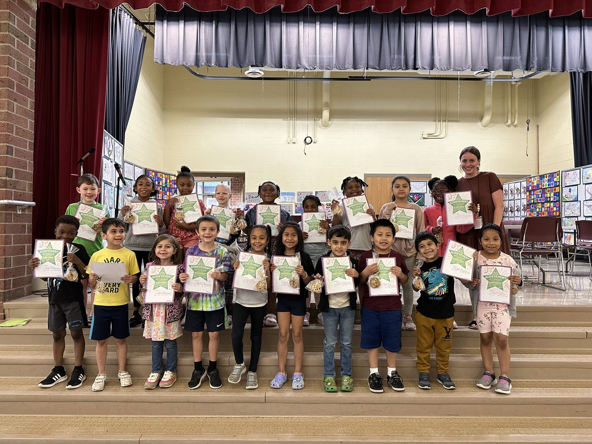 Jocelyn Vanell tweet media