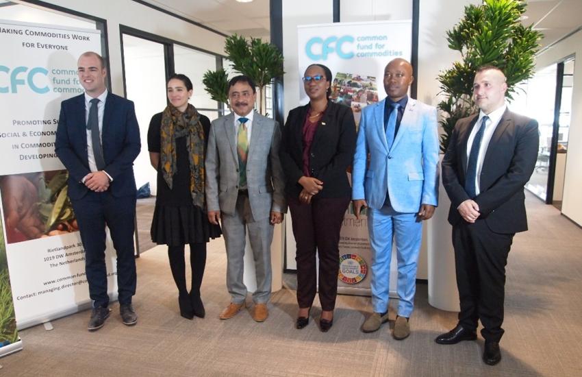 benasbd's tweet photo. Hon.MarieChantalNijimbere,#Minister of #Commerce,#Transport,#Industryand#Tourism led a 17-member delegation to #CFC on 17May including https://t.co/gp1vKNmHL1.Gamaliel Nkurunziza,Ambassador of Burundi.We discussed avenues to increase #CFC investments in #Burundi, an#LDC and #LDDC https://t.co/TjmtdsJ3ki
