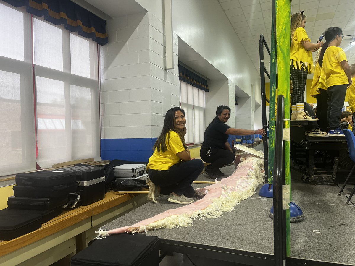 Today’s “One Hit Wonder” 2nd grade performance brought the house down! A special thank you to our 2nd grade teachers and paraprofessionals, and of course our Music Teacher Nicole Depresca!