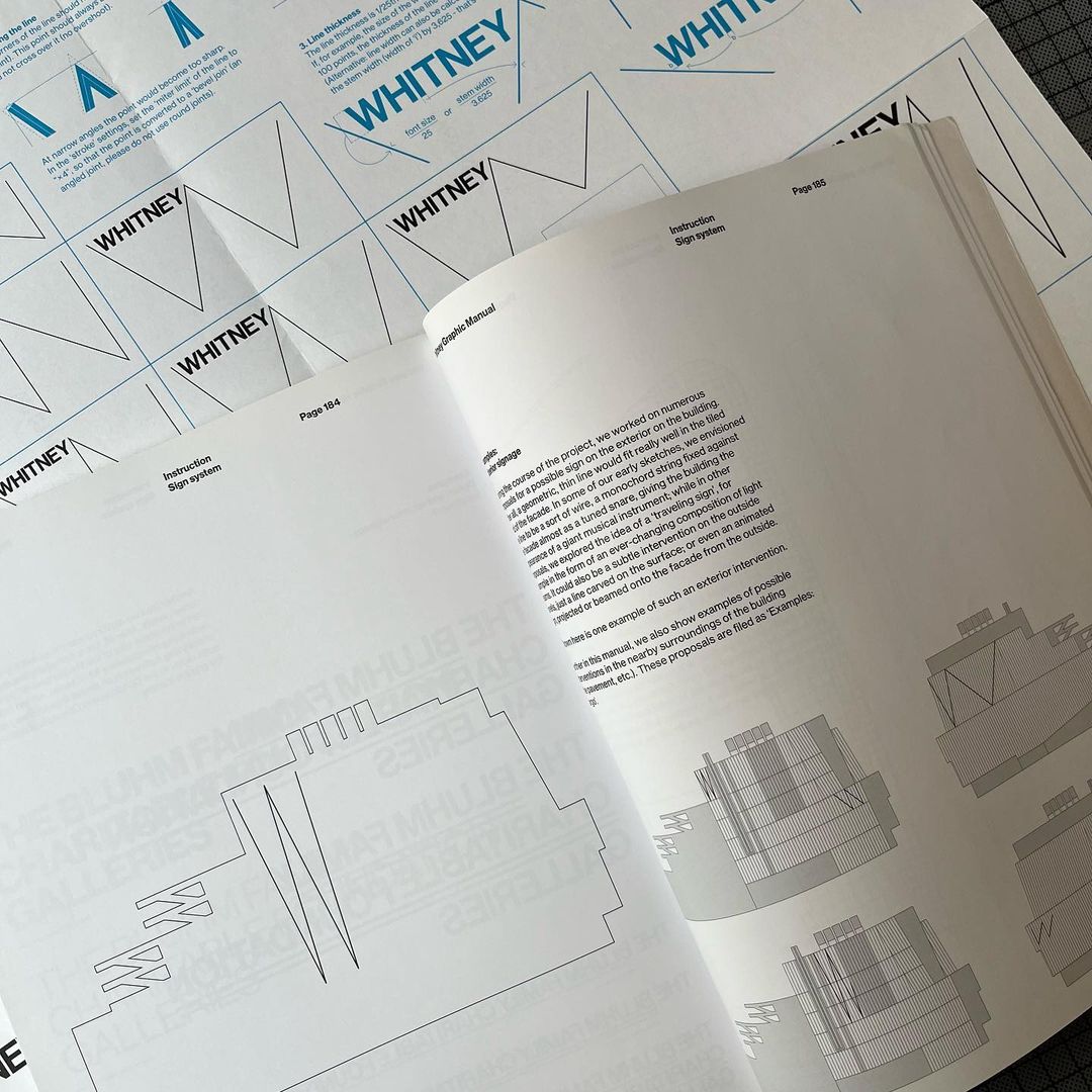 PhilFreeeee's tweet image. 10 years ago Experimental Jetset creates the graphic language (and sign system) for the Whitney Museum of American Art #DynamicIdentity