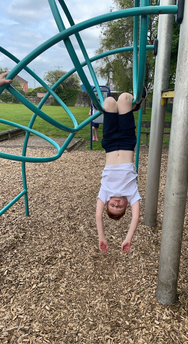 We finally made it to Stewartfield for C’s Christmas Raffle Prize! We have been waiting for the nice weather and we got it this afternoon!☀️ We had loads of fun exploring and playing together🤩🌟