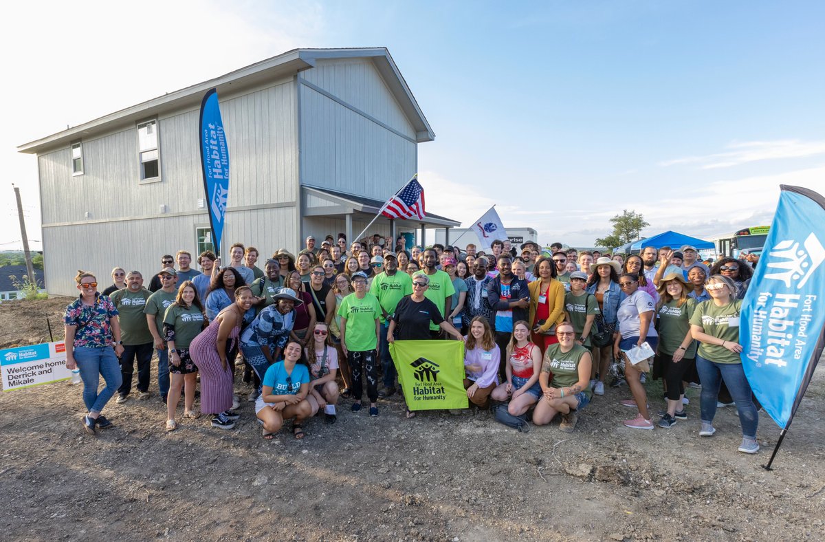 Habitat_org's tweet photo. Today is the final day of Habitat's National Service Blitz in Central Texas. During this weeklong event, #HabitatAmeriCorps service members from all 50 states united with active U.S. military and #VeteransBuild volunteers to work on a variety of projects in the region. https://t.co/dudseMHg0N