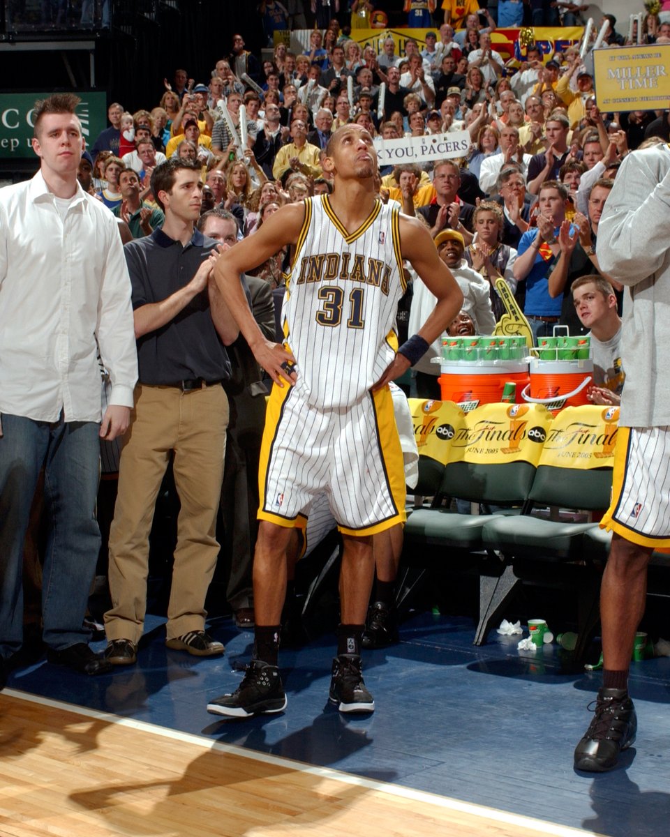 Pacers's tweet image. all 18 seasons in the Blue &amp;amp; Gold.🐐