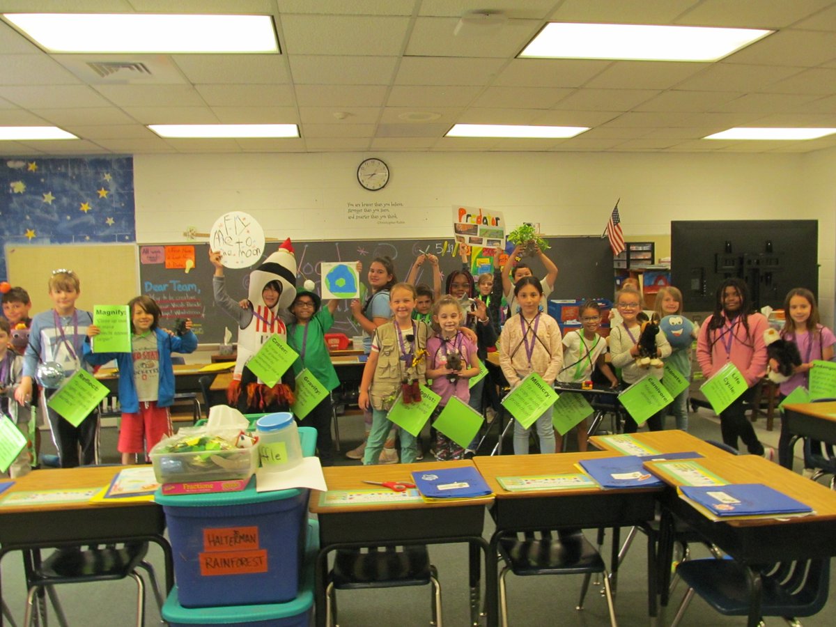 BethHalterman's tweet photo. Success!! Our whole school VOCAB PARADE brought smiles, great thinking, and wonderful family cheering outside on the parade route today! πππ¦#RESGrowingSuccess https://t.co/FfDPyfsccF
