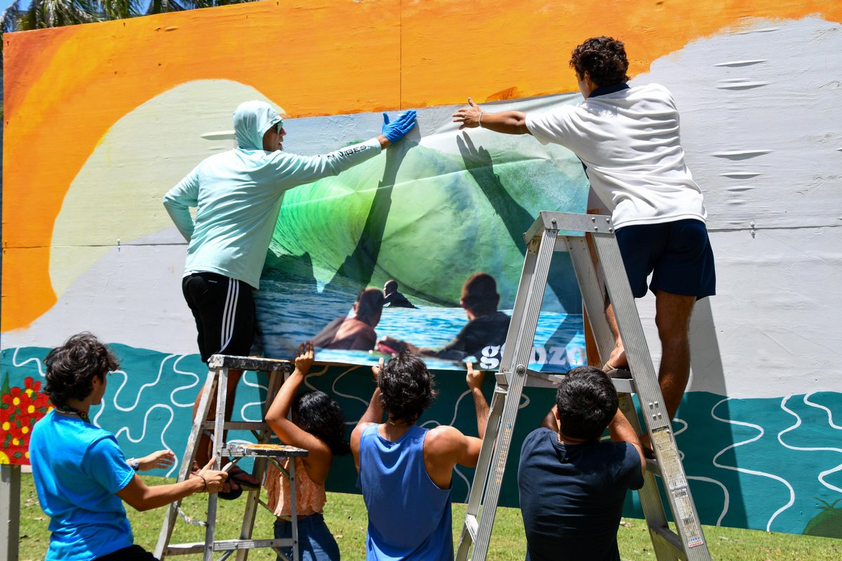 ERiopiedras's tweet photo. RT uprm: RT @SeaGrantPR: El artista y fotógrafo @gonzolenz y los estudiantes de @uprmsurfassociation realizaron un mural sobre los recursos #marinos y #costeros de Puerto Rico 🌊 El mismo está ubicado dentro de la @uprm, frente a Sánchez Hidalgo. 
Fot… https://t.co/JwoKyva9Z6