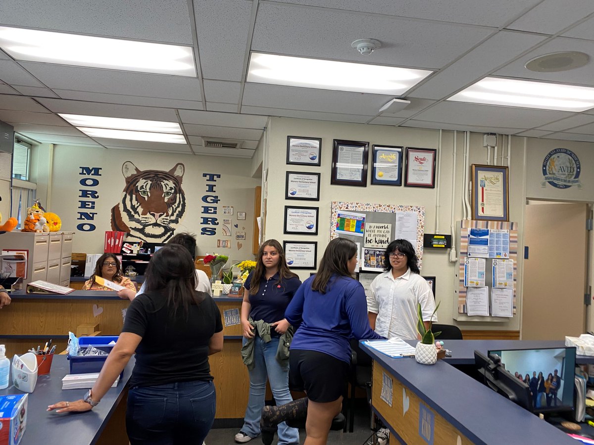 6th graders having a blast during the scavenger hunt activity!