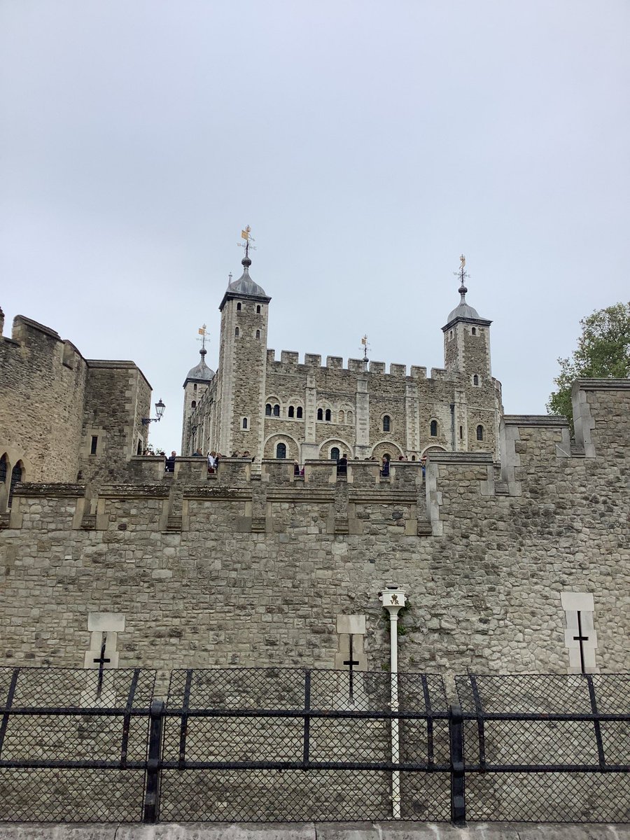 knockhally6's tweet photo. Today we took a train into London and went to visit The Tower of London. 
We saw the Torture Chambers and the Armoury section amongst many other attractions.
Unfortunately, there was an hour wait to see the Crown Jewels, so we were unable to see them this time. @TowerOfLondon https://t.co/1x5eFNdsCE