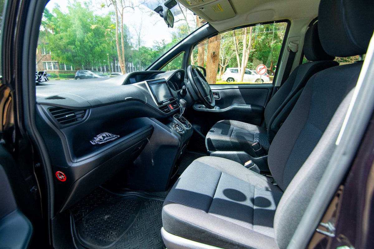 TurnupRides's tweet photo. Tunaomba kazi ya weekend. Your driver will be  @MuthuriKinyamu

Available for hire. Airport transfer. Take you to that function upcountry. Go out with your family. Medical appointment. Run your errands. 

0724215977 https://t.co/aueQMTBfHG