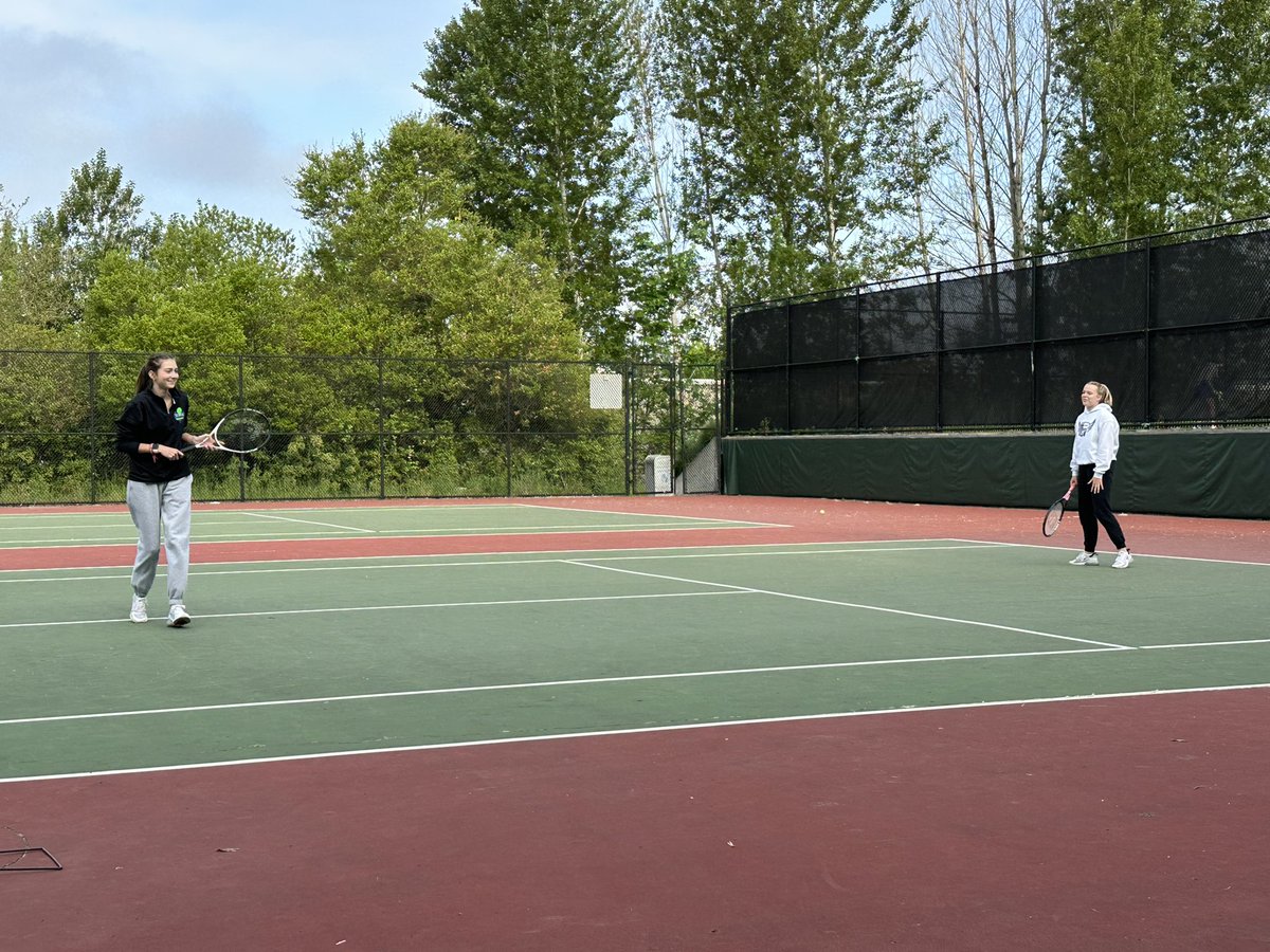 trcsEagles's tweet photo. Out here at the 1B/2B tennis districts at Amy Yee Tennis Center! Warming up. Matches start at 9:30! https://t.co/tor8RDdjbp