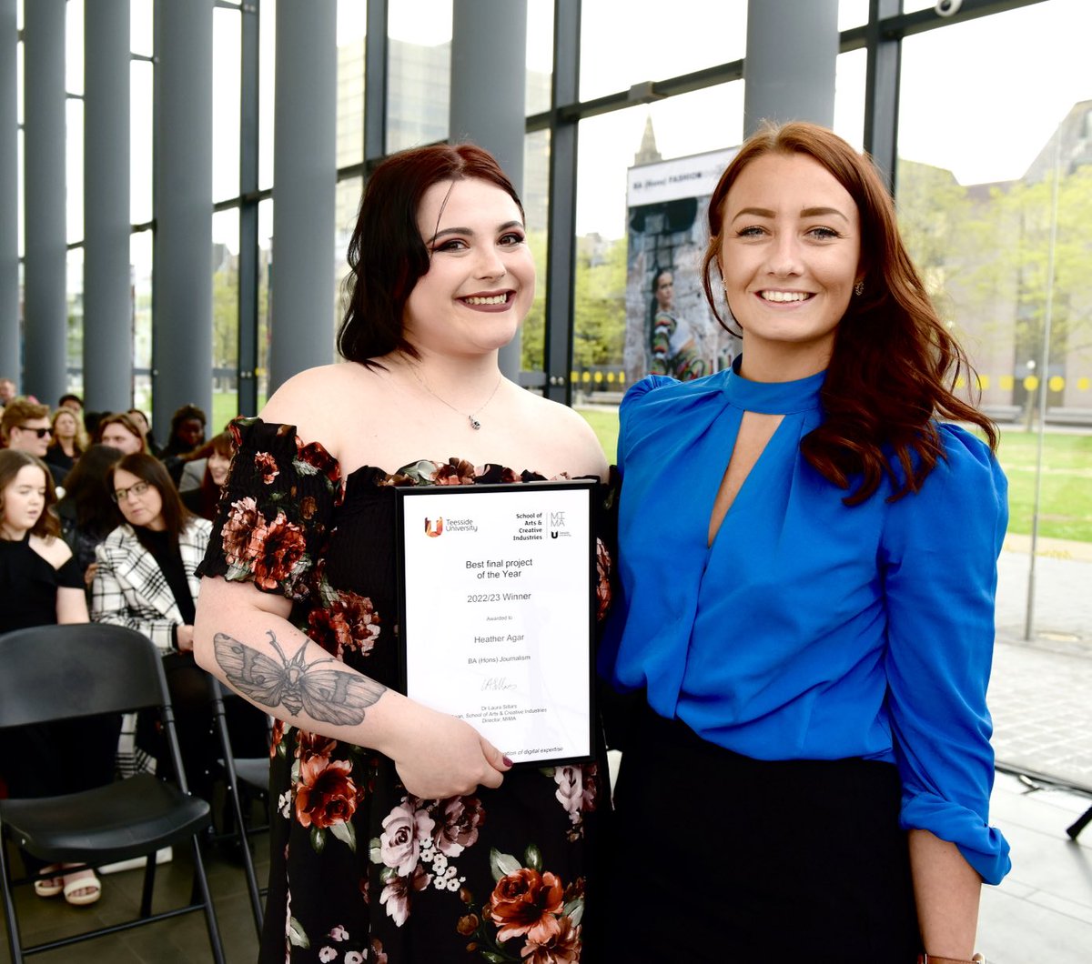 _LBradshaw_'s tweet photo. A pleasure to present the fabulous Heather Agar with the award for Best Final Project at ⁦@CreativeArtTees⁩ Journalism Awards last night! Such a talented group of students here at ⁦@TeessideUni⁩ 🤩🏆👏 https://t.co/NYr0lPptWx