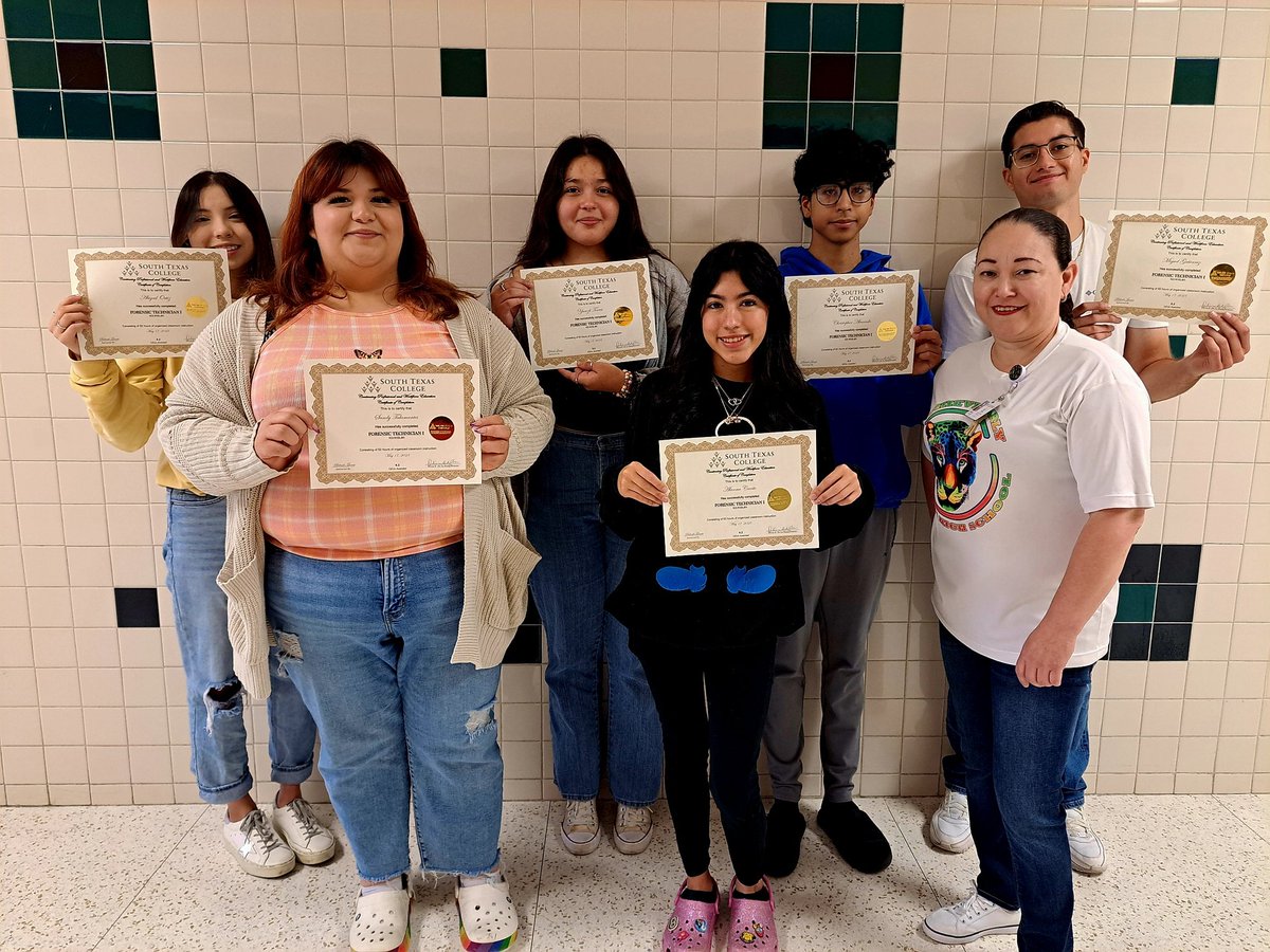 McAllenISDCTE's tweet photo. Round one of our  district-wide Forensic Science Technician I students who earned a  @stcjaguars Continuing Education Certification in Forensic Science Technician. #GreatnessStartsHere #OnlyAtMcAllenISD @McAllenISD https://t.co/xn9nec65gn