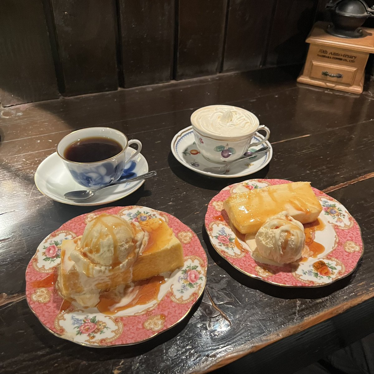___kinu_oo's tweet photo. 高校の頃のお友達と
もう出会って6年か〜
2軒目行っても話し足りなかった https://t.co/3yvRdUIDpj