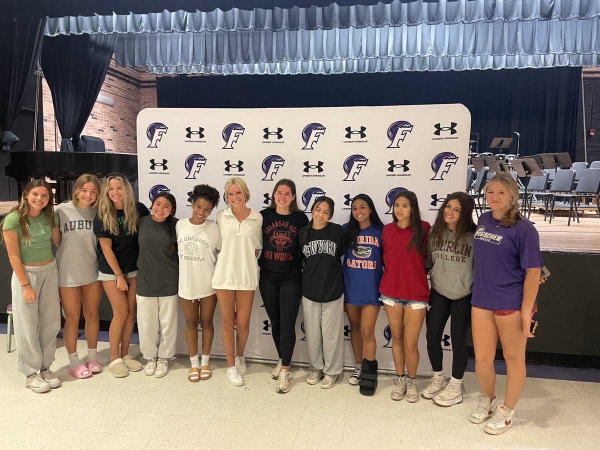 We are so proud of our GK, Taylor Sweat! Back-to-back All N4J Team! Congratulations, Taylor! Best of luck at Arkansas State. What a special senior class. We 💜 y’all! Forever #LadyBeachRats